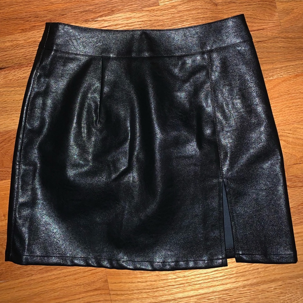 Black faux leather mini skirt